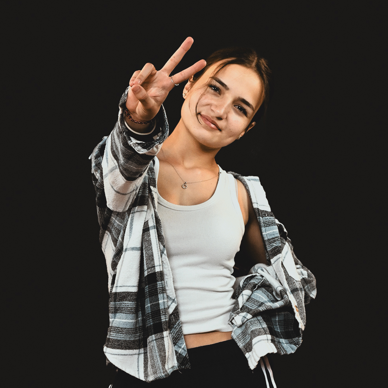 Suveica Luana https://youngtilldeath.ro/ro